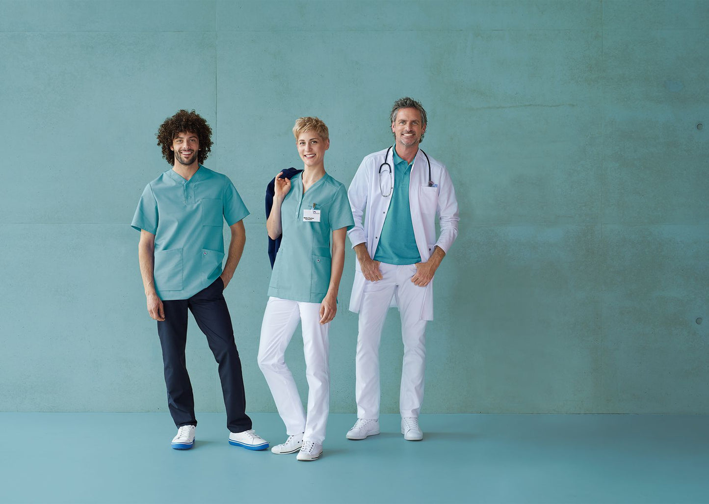 BP dames zorgtuniek in ocean kleur met comfortabele fit en professionele uitstraling