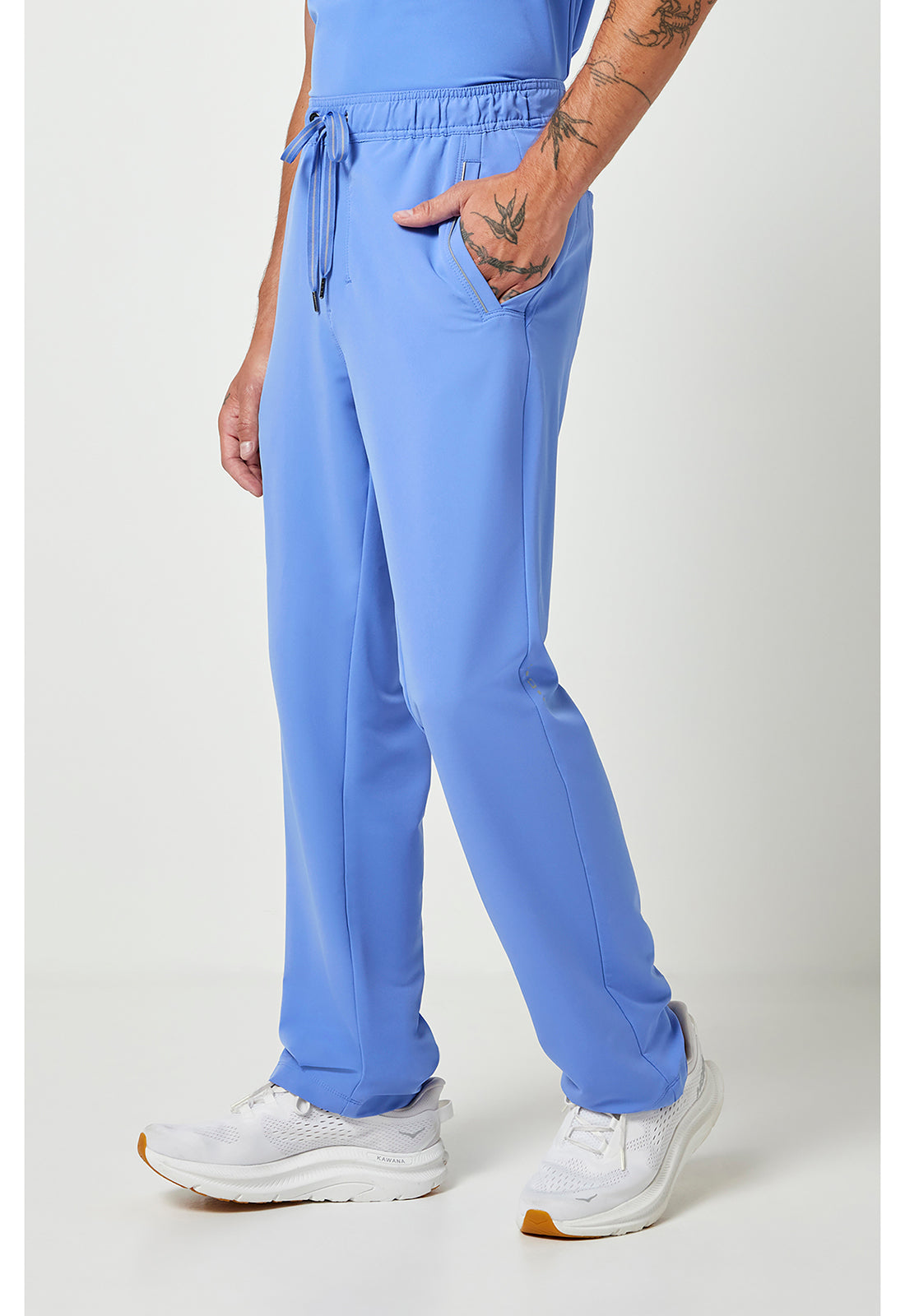 Noah-broek met middelhoge taille en rechte pijpen met stretchmateriaal