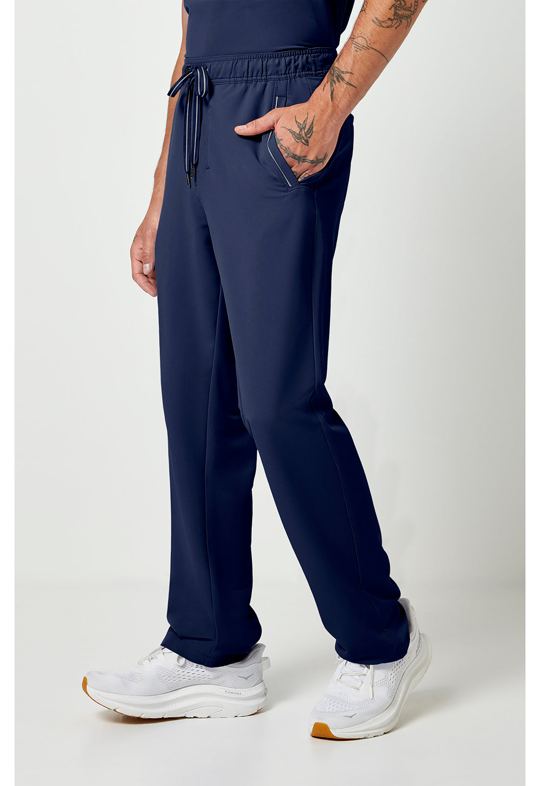 Noah-broek met middelhoge taille en rechte pijpen met stretchmateriaal