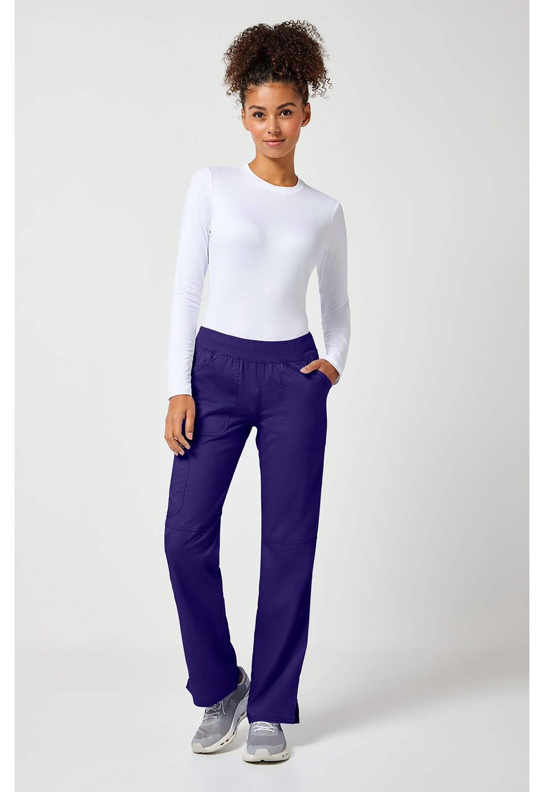 Cherokee Workwear Pull-on broek met middelhoge taille en rechte pijpen met elastische tailleband en cargozak WWE110