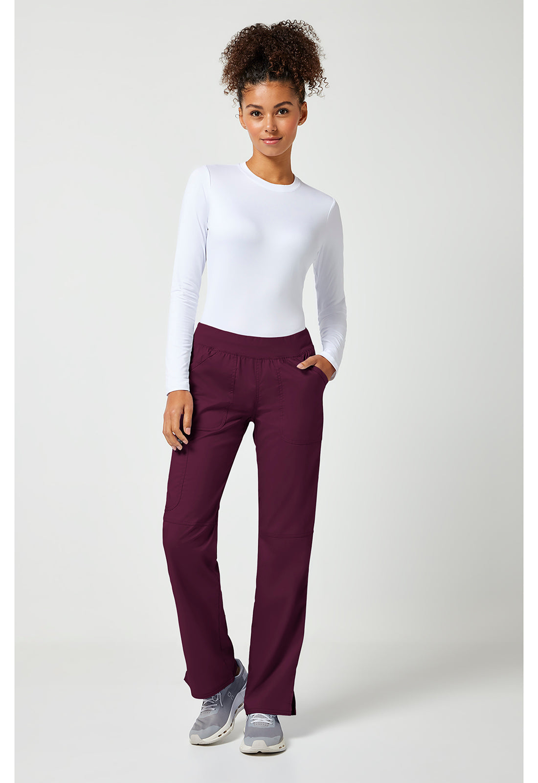Cherokee Workwear Pull-on broek met middelhoge taille en rechte pijpen met elastische tailleband en cargozak WWE110