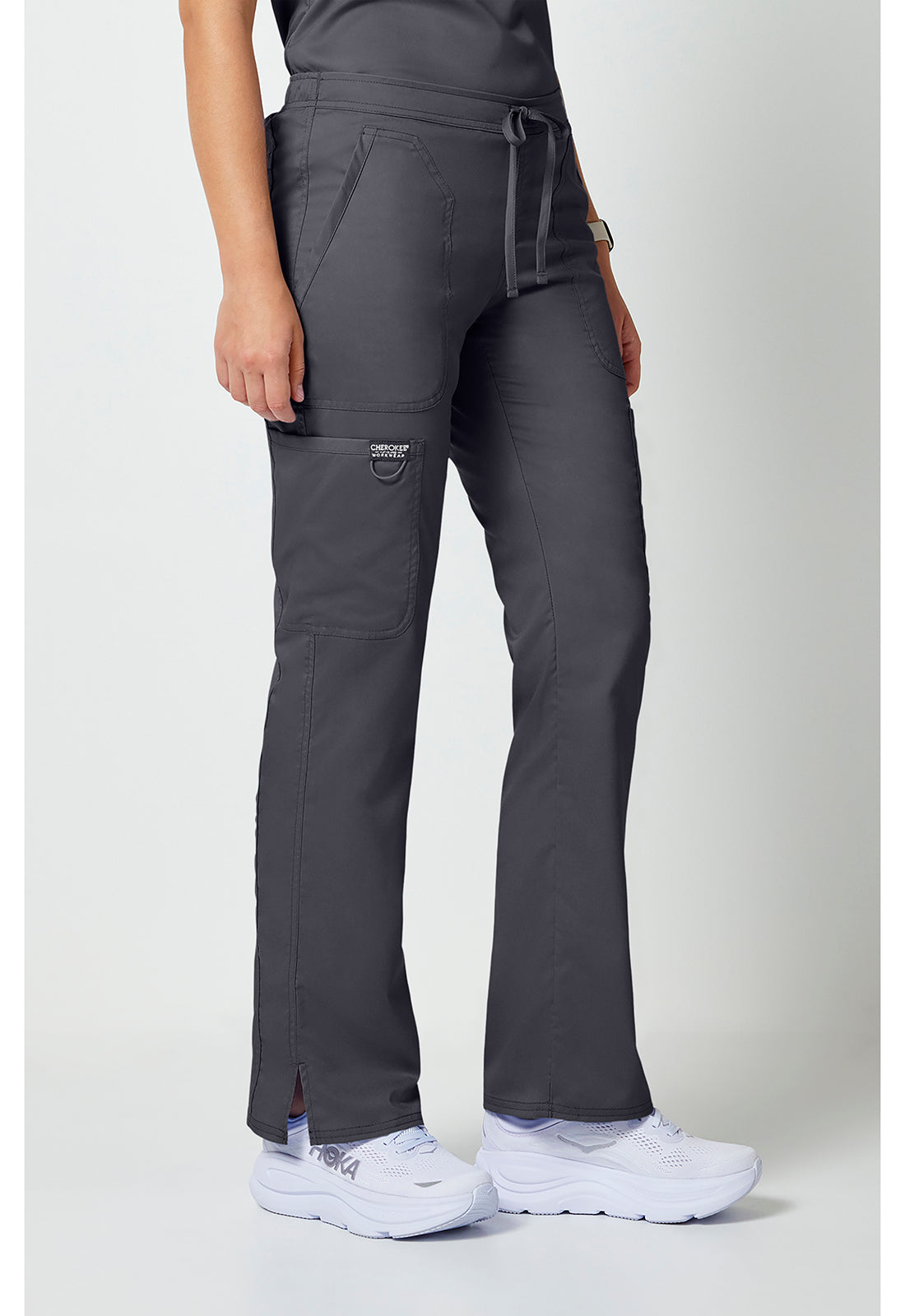 Cherokee Workwear Mid-rise jeans met gematigde uitlopende pijpen en trekkoord met cargozakken en 2-way stretch WWE120