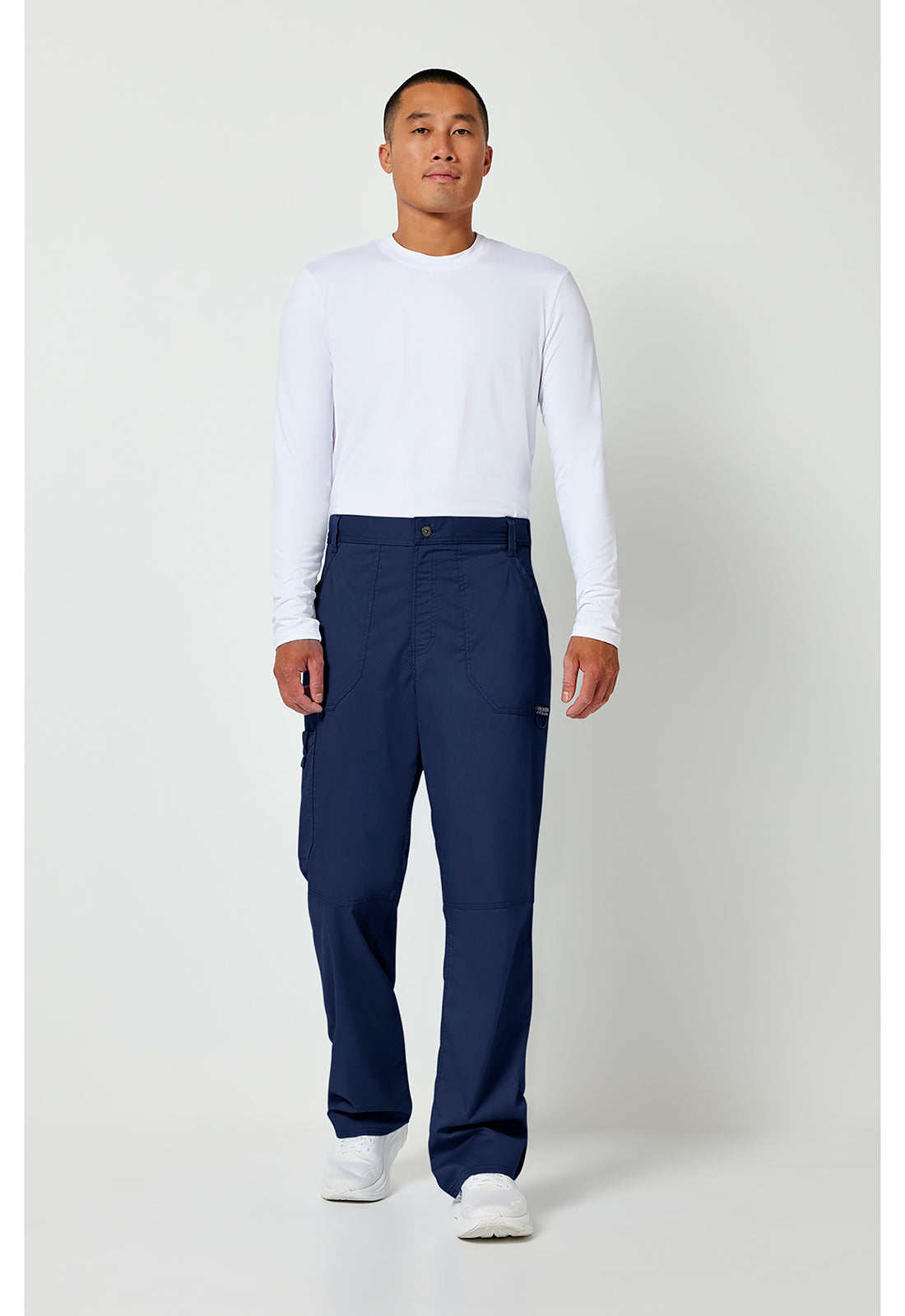 Herenbroek met middelhoge taille en taps toelopende pijpen met 7 zakken en 2-way stretch WWE140
