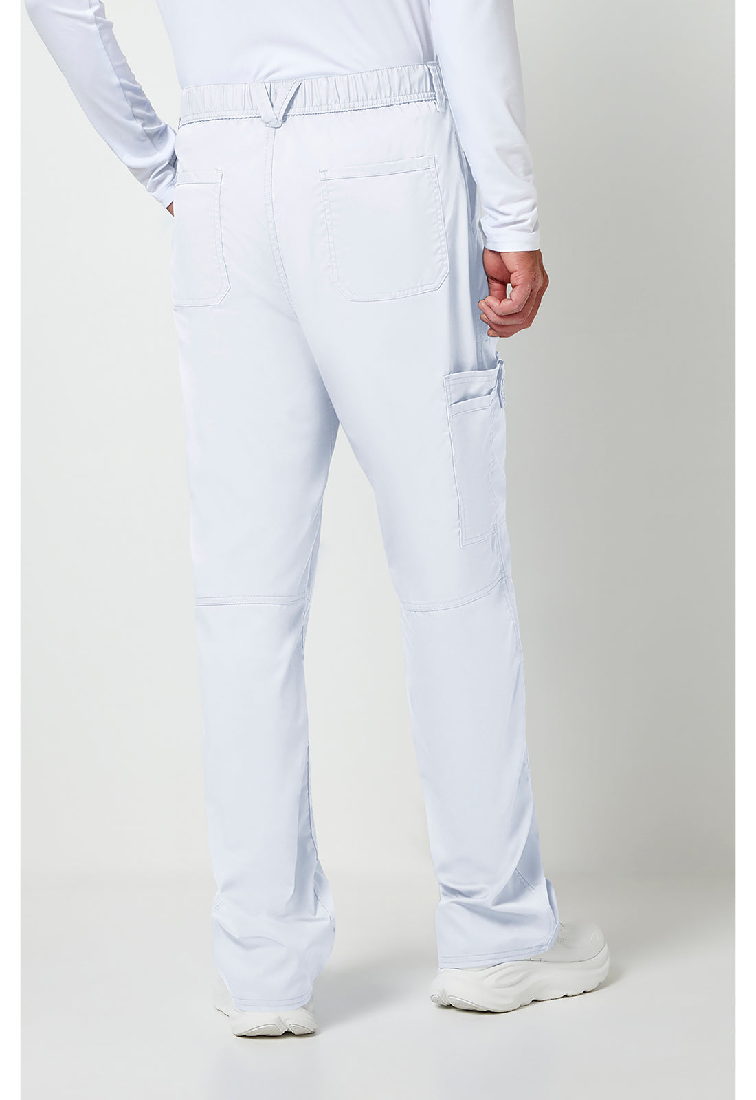 Herenbroek met middelhoge taille en taps toelopende pijpen met 7 zakken en 2-way stretch WWE140