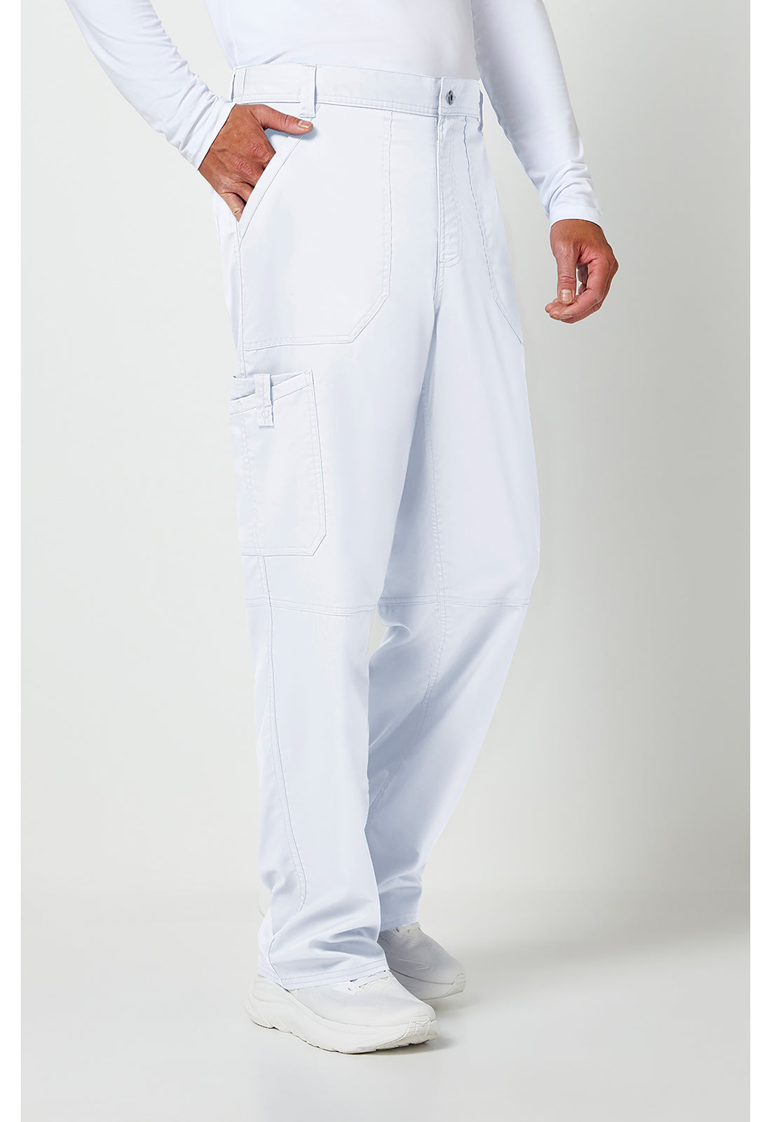 Herenbroek met middelhoge taille en taps toelopende pijpen met 7 zakken en 2-way stretch WWE140