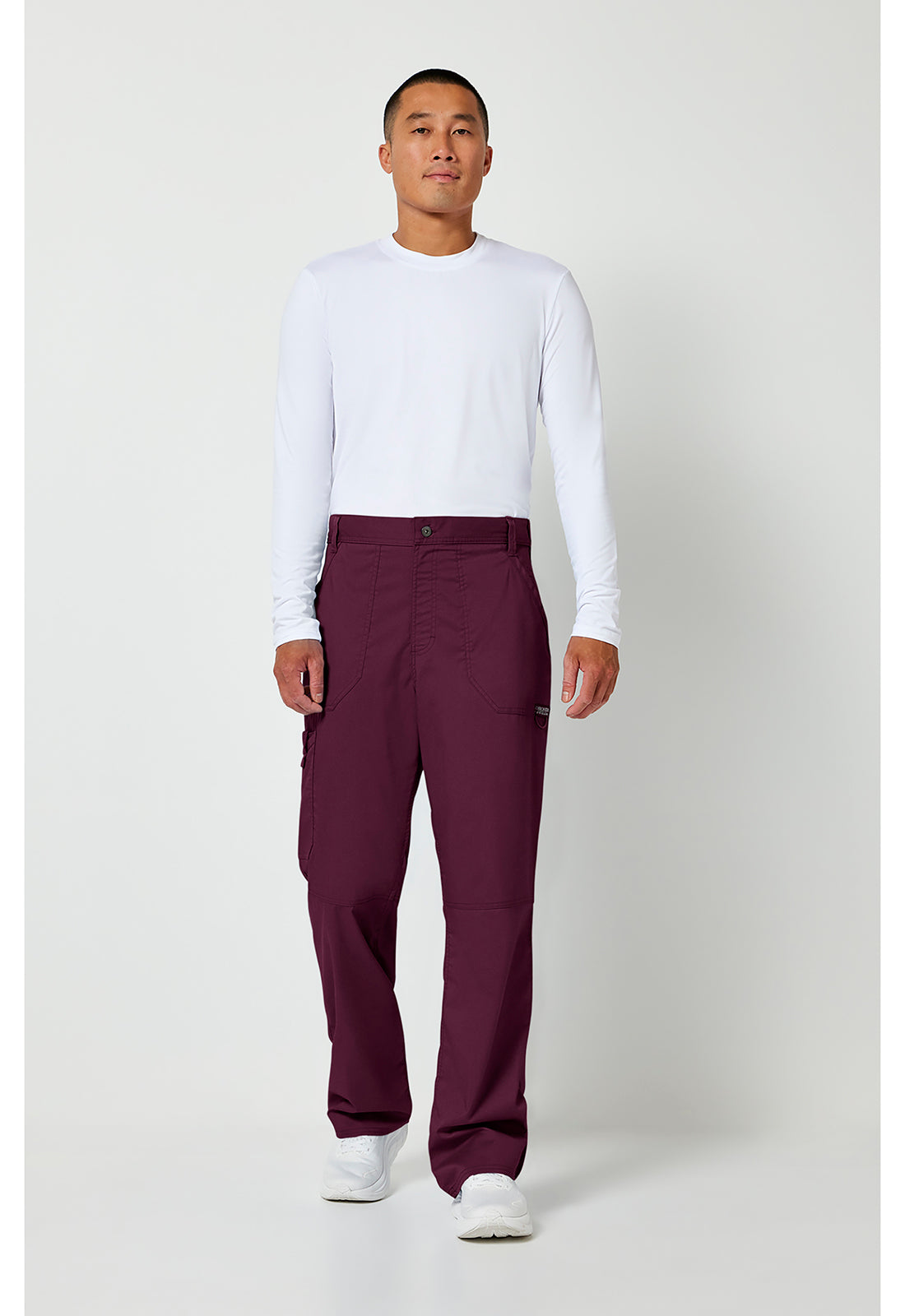 Herenbroek met middelhoge taille en taps toelopende pijpen met 7 zakken en 2-way stretch WWE140