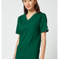 Unisex V-hals top met traditionele pasvorm en 2-way stretch