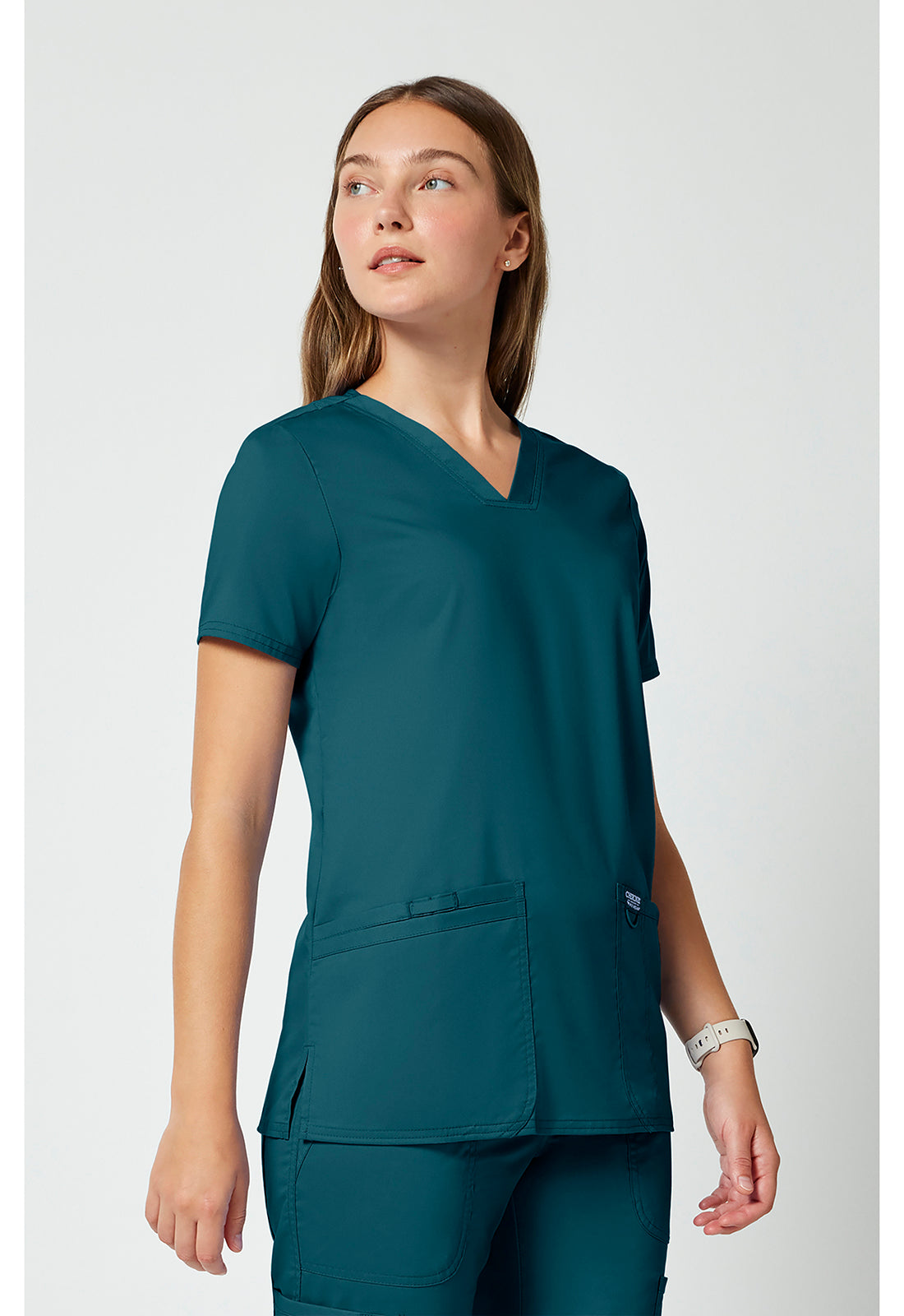 Cherokee Workwear Top met V-hals met prinsessennaden, instrumentlus en 2-way stretch WWE620